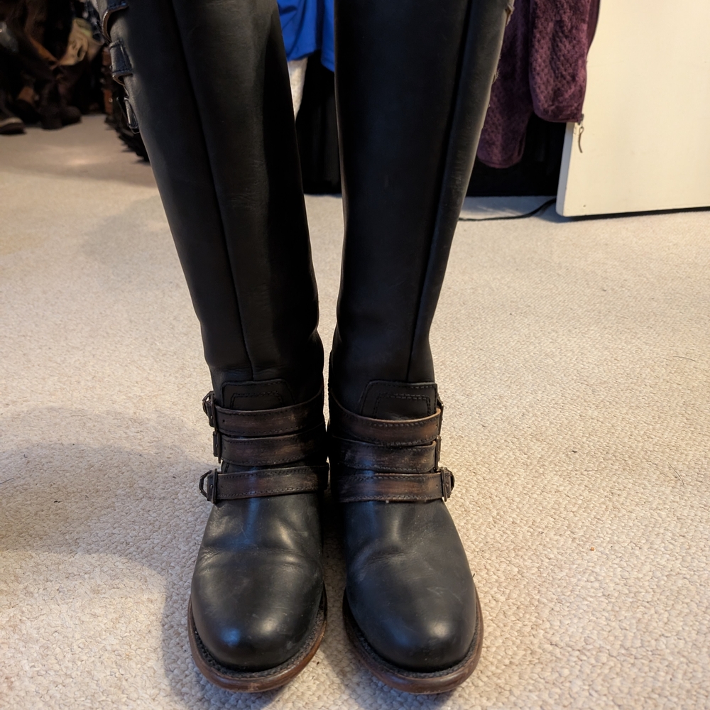 Raylene - Picture 4 of 6